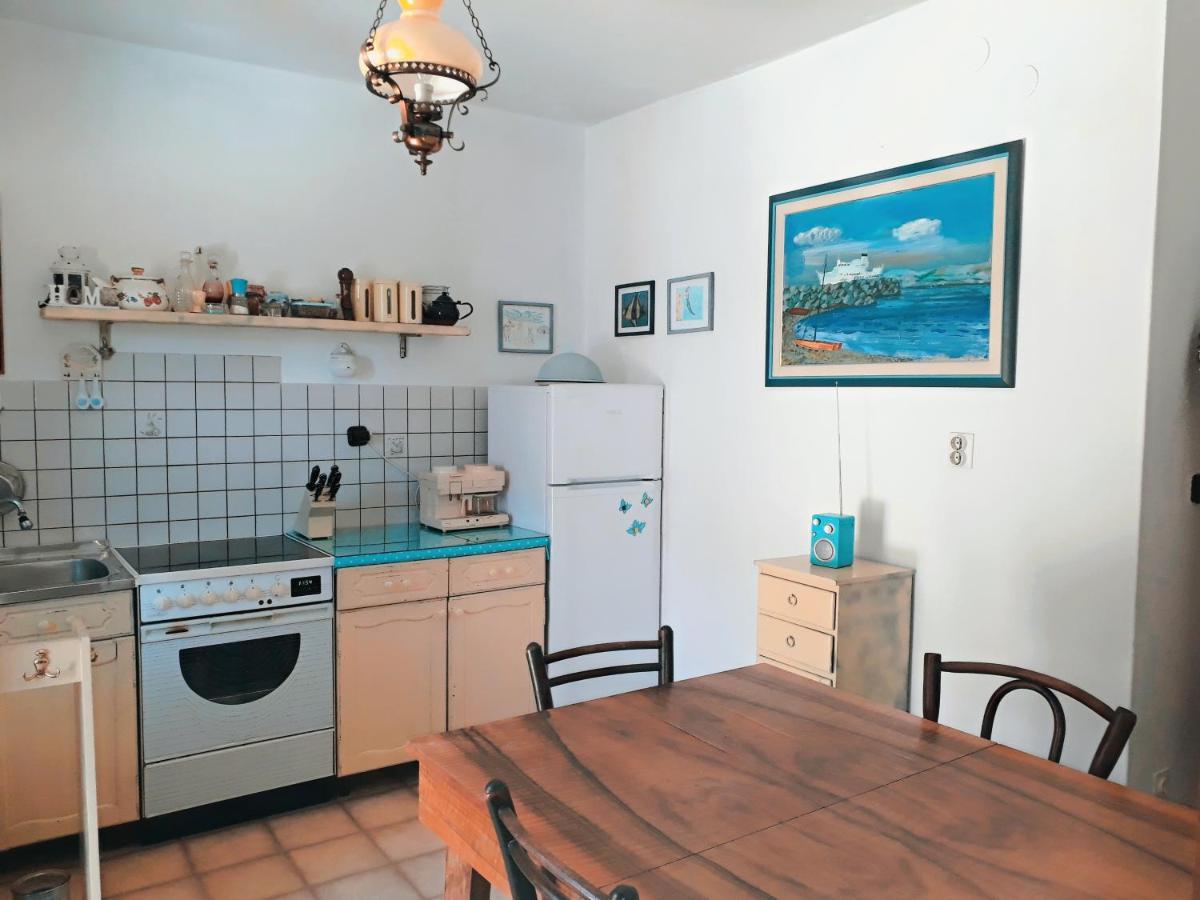Apartmani Bepina Supetar Ngoại thất bức ảnh