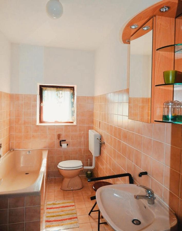 Apartmani Bepina Supetar Ngoại thất bức ảnh